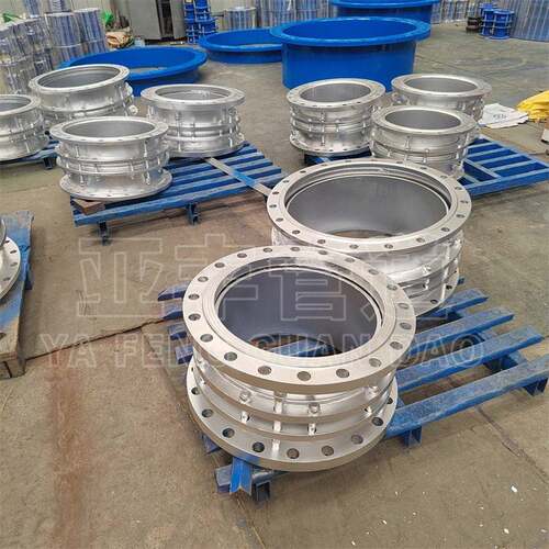 AY型压盖法兰式伸缩接头 快速管道连接伸缩器 型号齐全