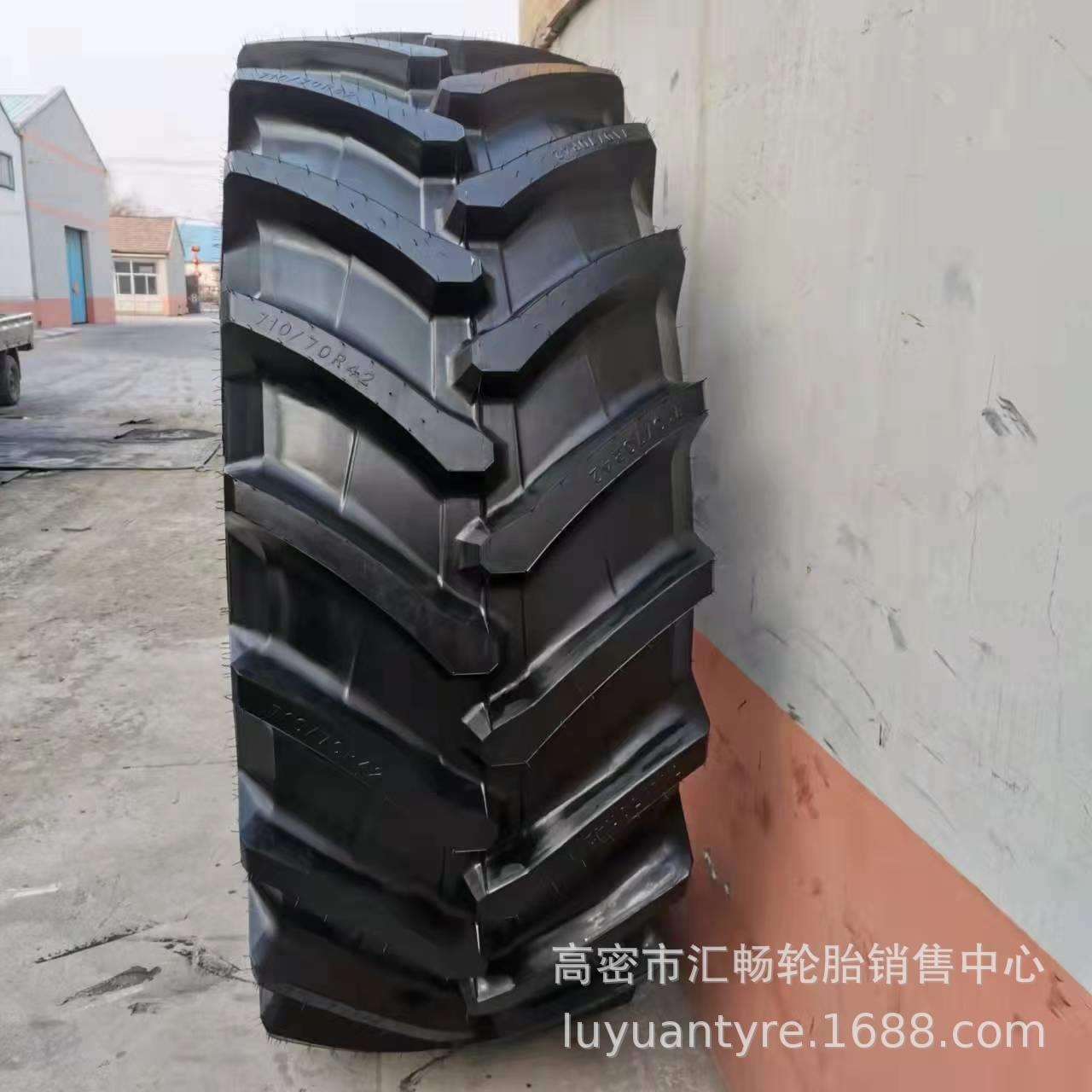 徐州 710 70R42 人字花纹 农用轮胎 青储机轮胎