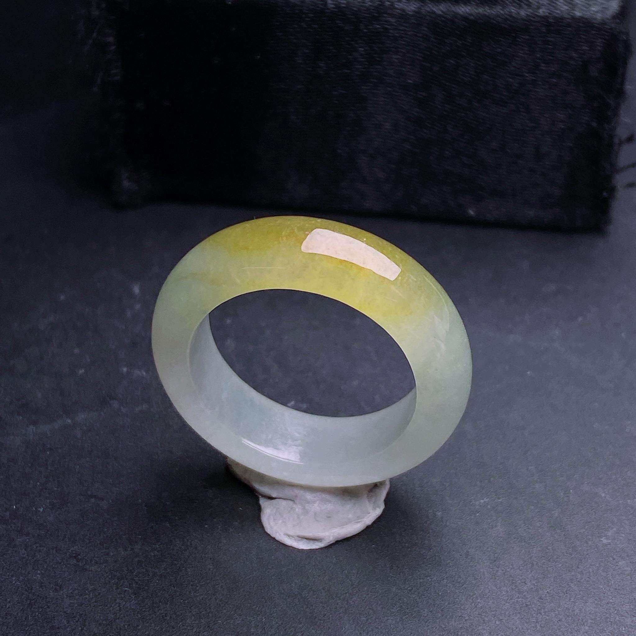 缅甸天然翡翠a货冰黄翡指环xy 尺寸:16.8-6.1-3.6mm 圈口13
