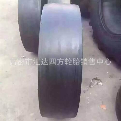 现货 压路机轮胎13/80-20光面轮胎 胶轮压路机轮胎 零售