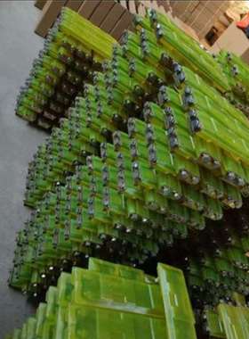 SY135C挖掘机橡胶履带板铁链板保护装置500mm宽卡扣安装