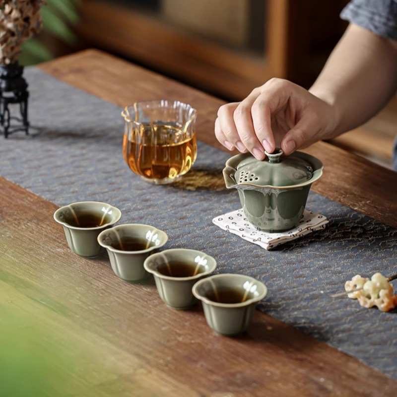 越窑青瓷旅行茶具手抓壶陶瓷功夫盖碗茶具套装便携式户外泡茶套组