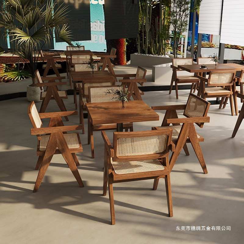 复古泰式日料桌椅组合藤椅实木主题餐厅东南亚咖啡厅商用餐桌卡座