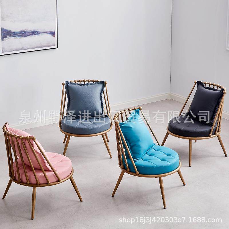 北欧铁艺轻奢服装店铺单双三人会客厅简约现代小户型茶几沙发组合,玩具/童车/益智/积木/模型,毛绒/玩偶/公仔/布艺类玩具,淘宝优惠券,粉丝福利购,淘宝优惠卷