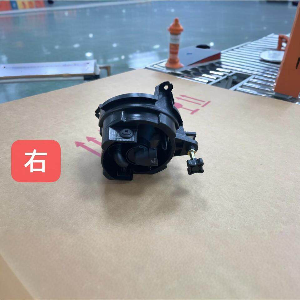 适用于双龙爱腾前雾灯左边8320121001右边8320221001
