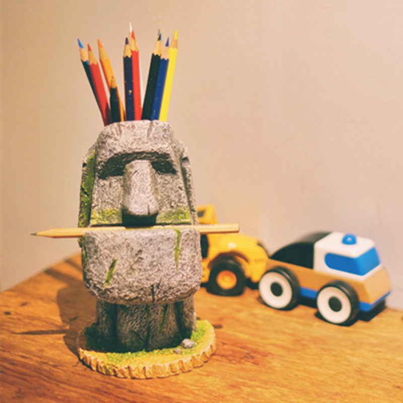 可爱雕像多功能办公室笔筒个性学生文具收纳盒复古笔座小摆件创意