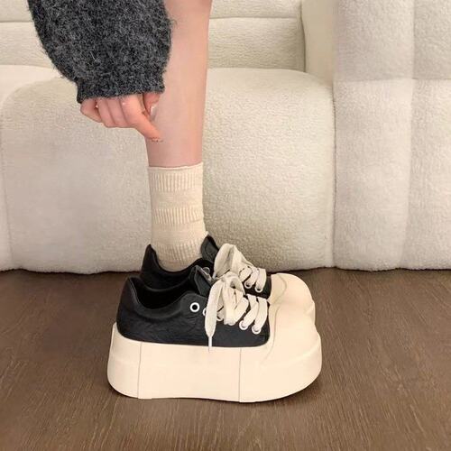 2026新款复古厚底增高面包板鞋女