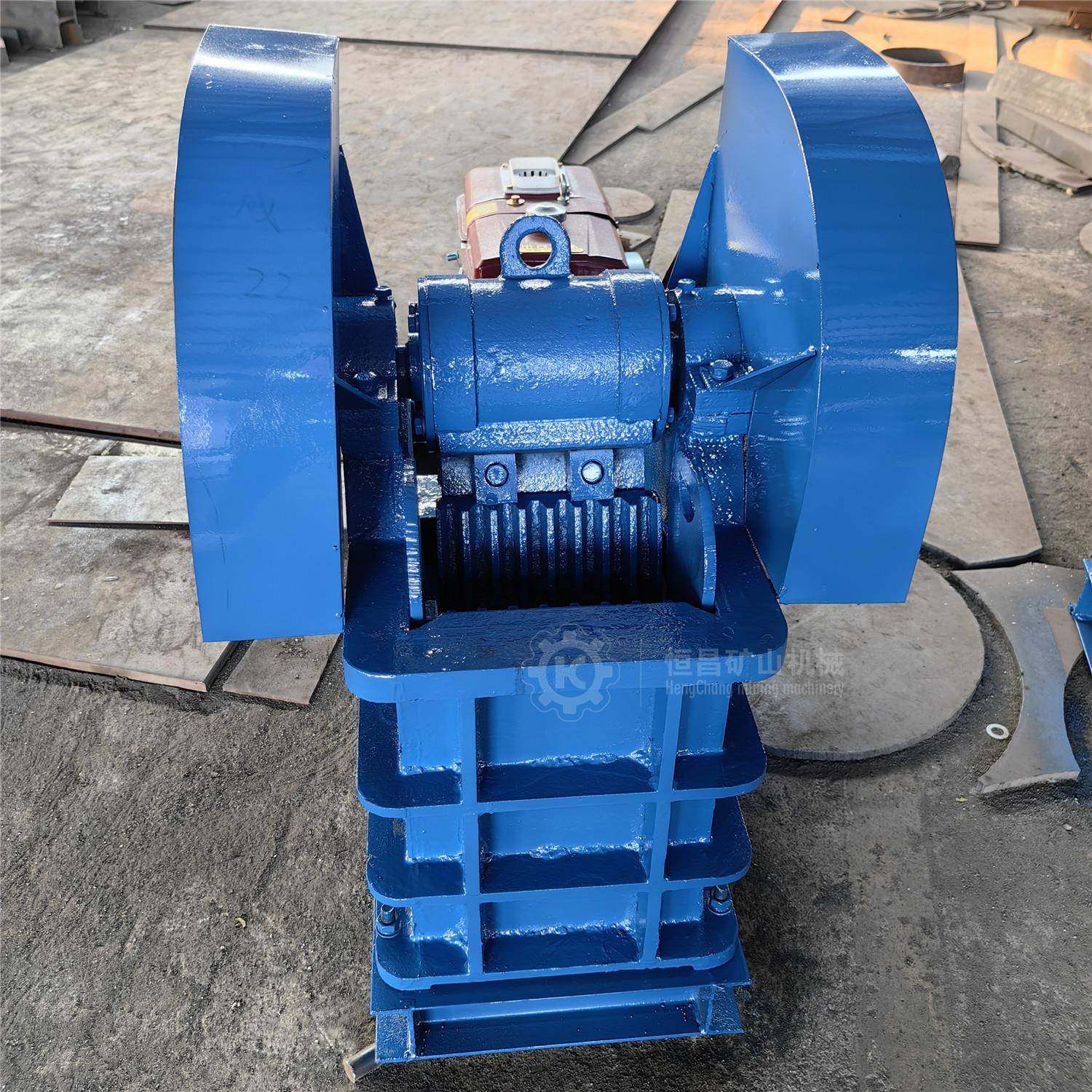 现货颚式破碎机花岗岩鹅卵石碎石机老虎口鄂板柴油移动式鄂破机,节庆用品/礼品,新娘配件,淘宝优惠券,粉丝福利购,淘宝优惠卷