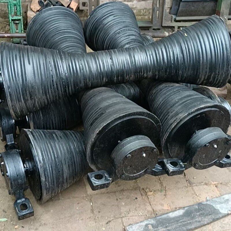 破碎机下料口抗砸矿用输送机调心无动力滚筒锥形缓冲橡胶喇叭滚筒