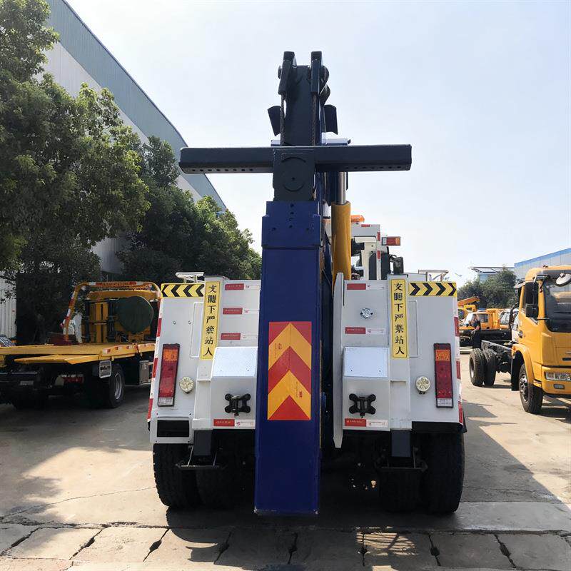 德龙后双桥重型清障车30吨拖吊连体型道路救援拖车