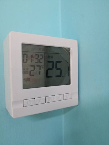 液晶温控显示器电热幕地暖用温控开关鑫源SUITTC壁挂炉温控器原厂