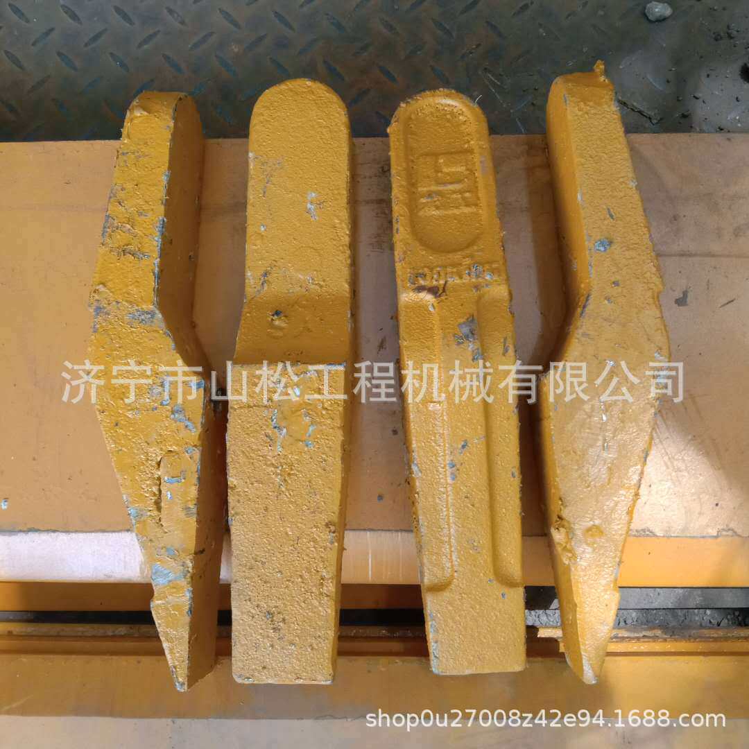 柳工855N装载机铲车配件焊接斗齿齿根铲尖中齿左边齿螺丝