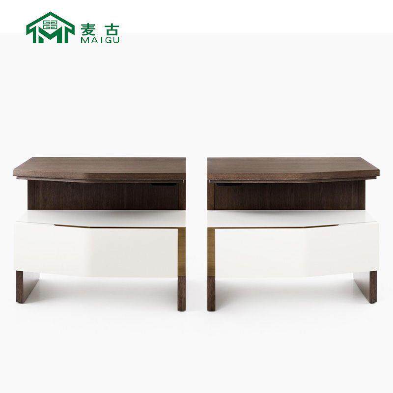 麦古设计师现代极简木质卧室床头柜五金细节带柜台轻奢家居储物柜