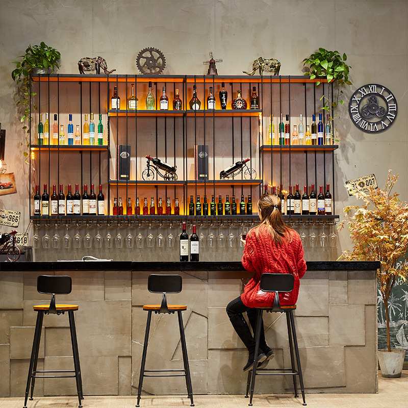 酒吧墙上壁挂式工业风置物架铁艺实木酒柜酒吧红酒展示柜吊架酒架
