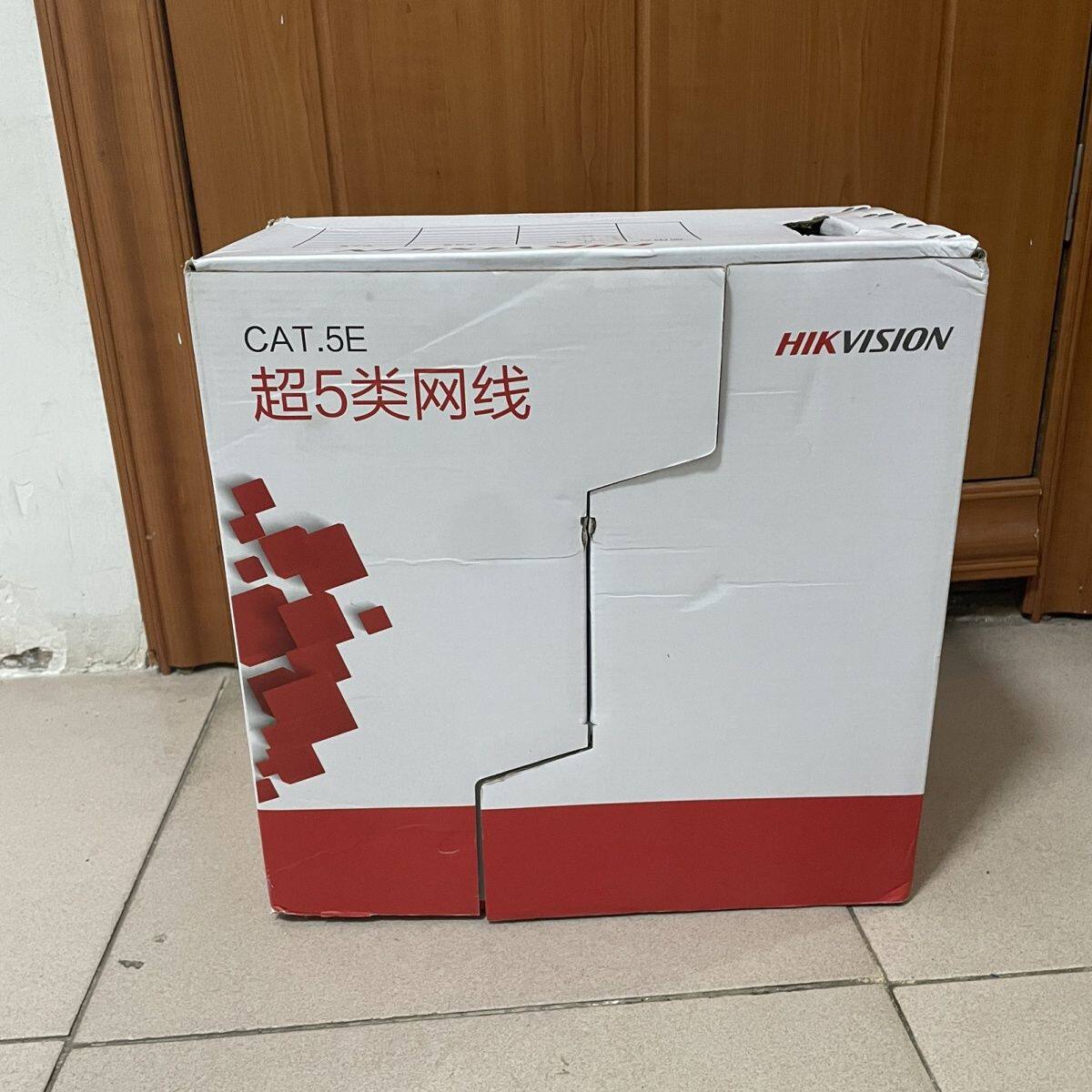 {海康威视}超五类室内无氧铜网线国标0.5线径灰色305/箱 红色箱子
