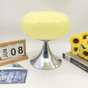 奶油白色台灯台灯欧式中古法式床头灯创意现代氛围台灯玻璃