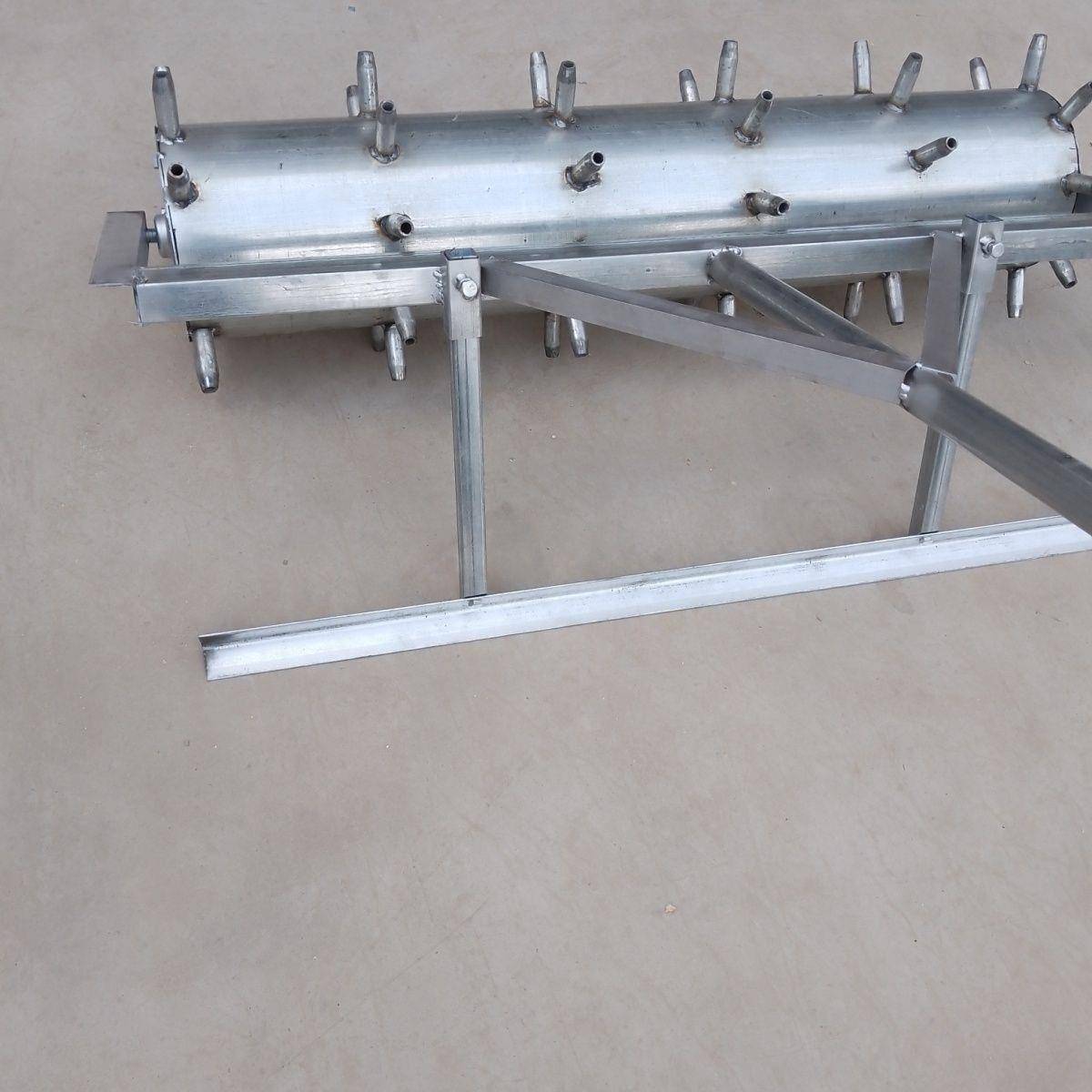 大蒜打孔器播种机种蒜神器打眼器2023新款带刮土板垒德株