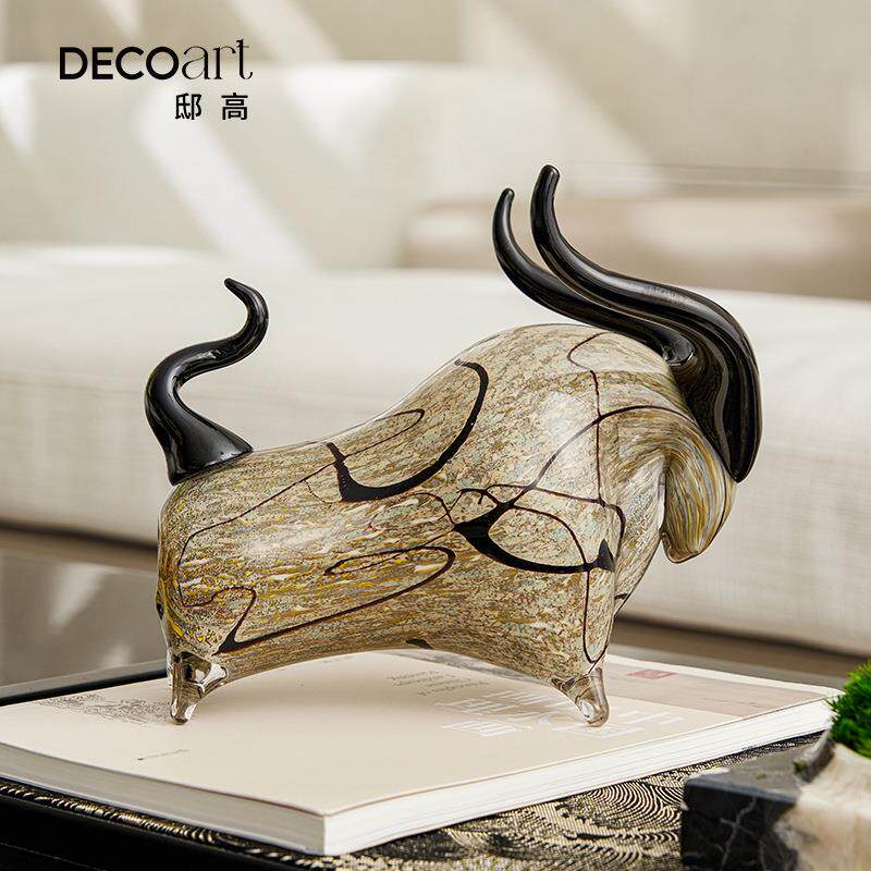 别墅私宅牛运亨通招财牛摆件新中式软装搭配家具展厅沙发茶几装饰