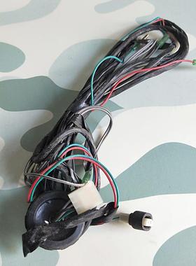 东风EQ1118GA/EQ5118/EQ2102/EQ1141驾驶室顶灯线束37N05-24050