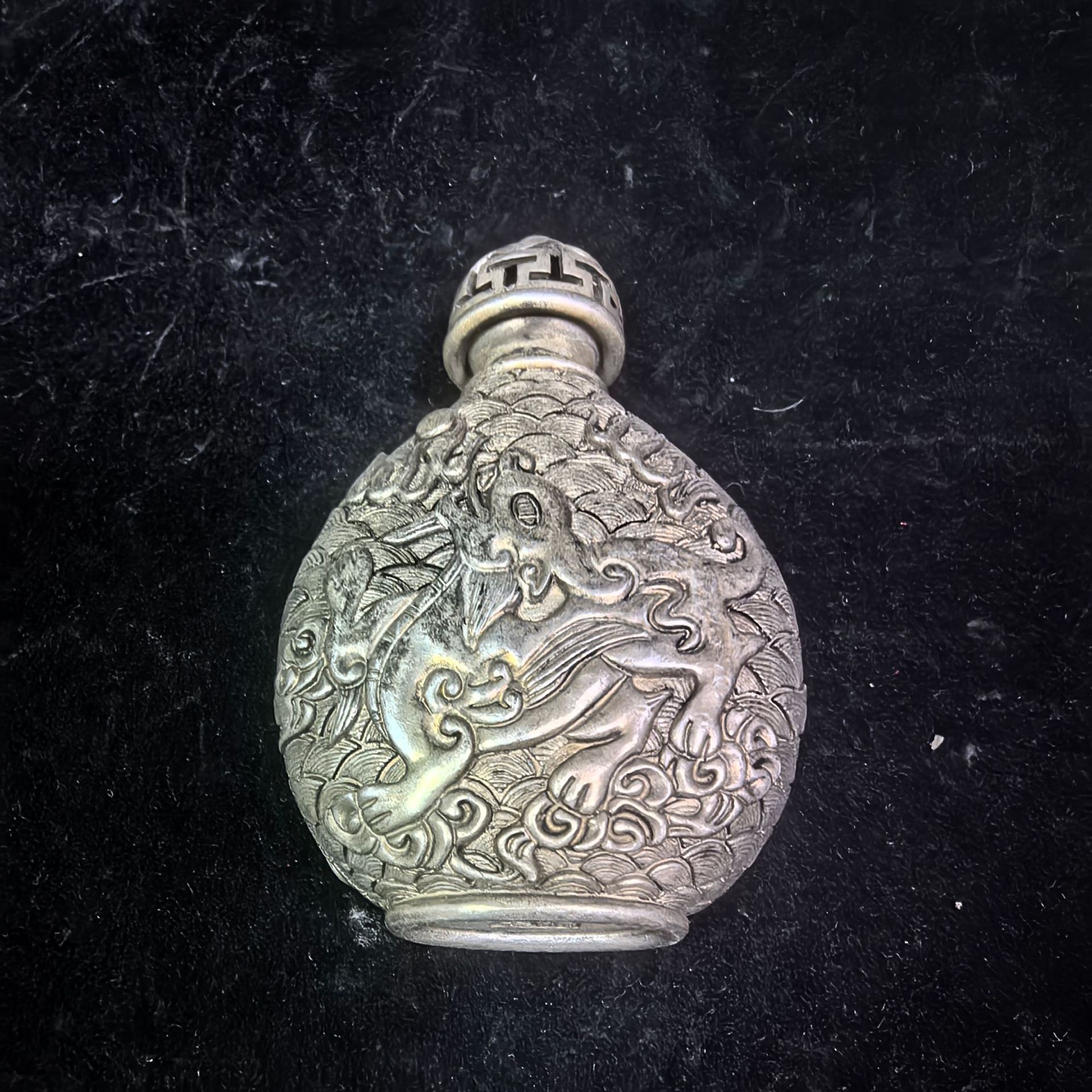 古董古玩收藏品古代烟具鎏银鼻烟壶十八罗汉白铜鼻烟壶清宣统款