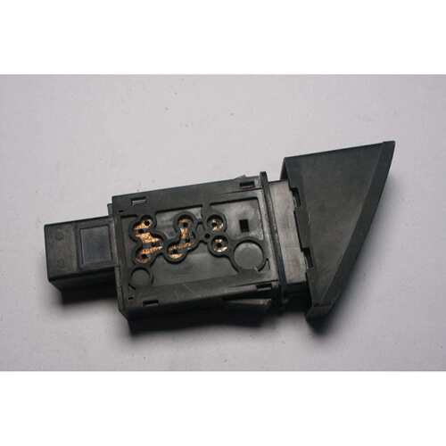 GS1D-66-4H0A适用于马自达M6RY开关(应急灯)正厂