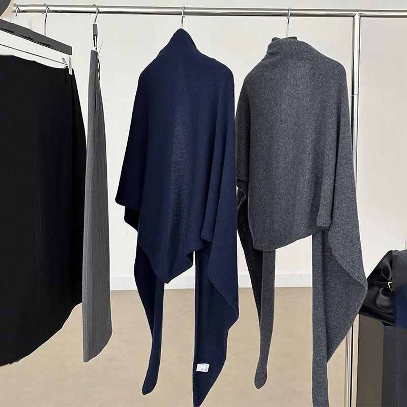 韩国东大门秋冬季新款简约不失腔调老钱风随性大三角围巾披肩斗篷