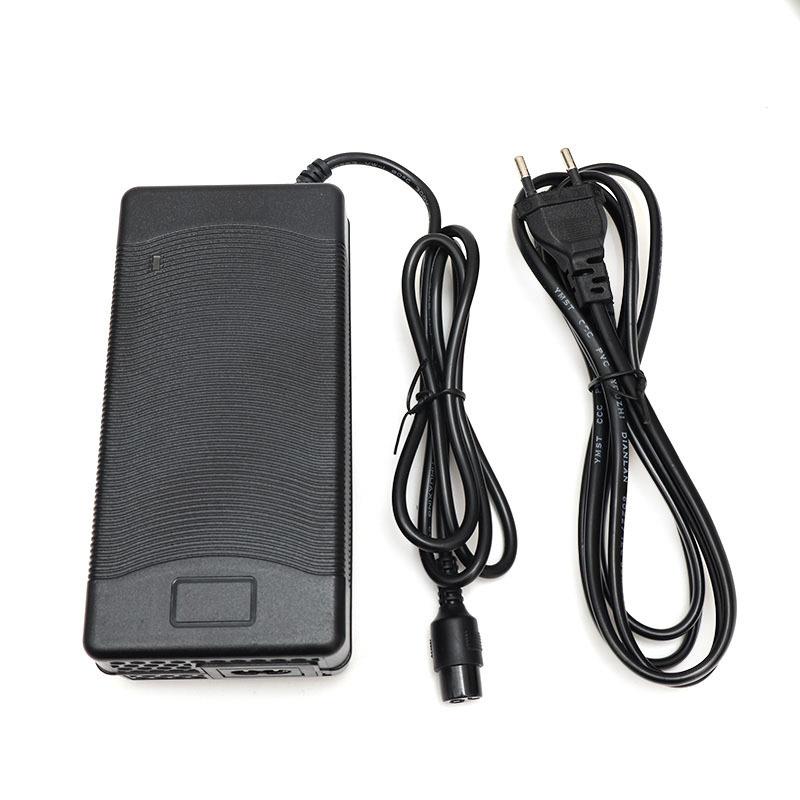 厂家直供 KUGOO M4 10寸电动滑板车配件充电器 欧规54.6V2A充电器