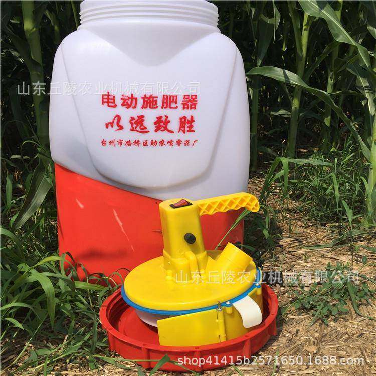 背负式电动撒肥机现货供应鸡鸭投料机量大从优简单方便,纺织面料/辅料/配套,纺织机械配件,淘宝优惠券,粉丝福利购,淘宝优惠卷