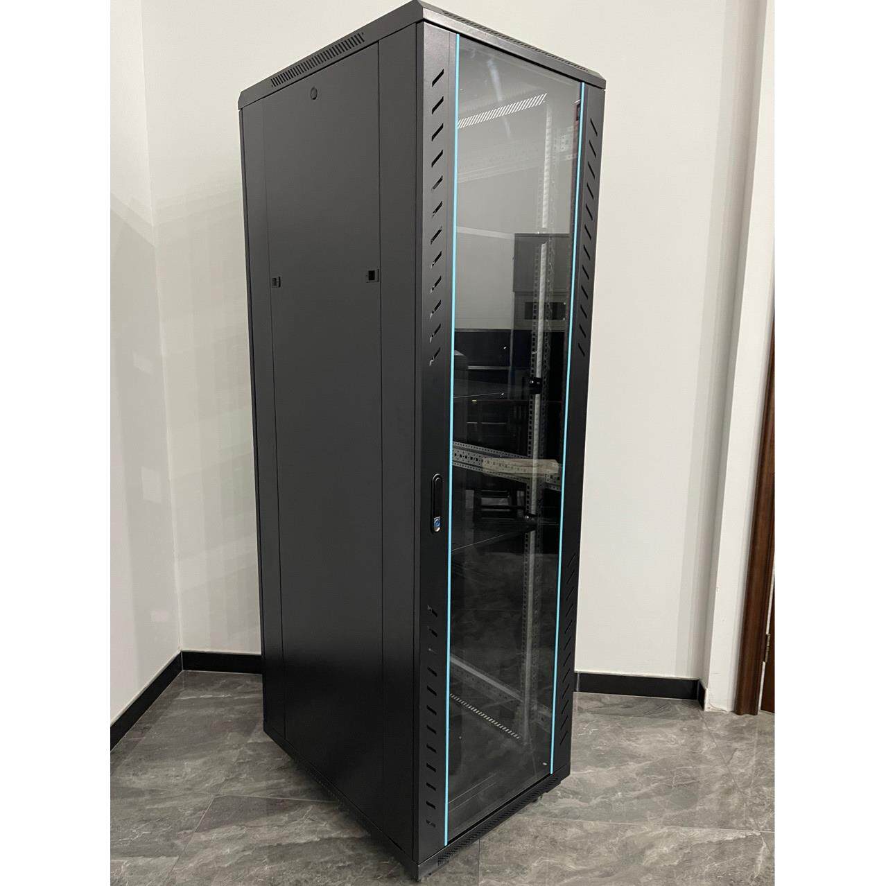 馨诺19英寸网络机柜42U2000x600x1000服务器网络机柜