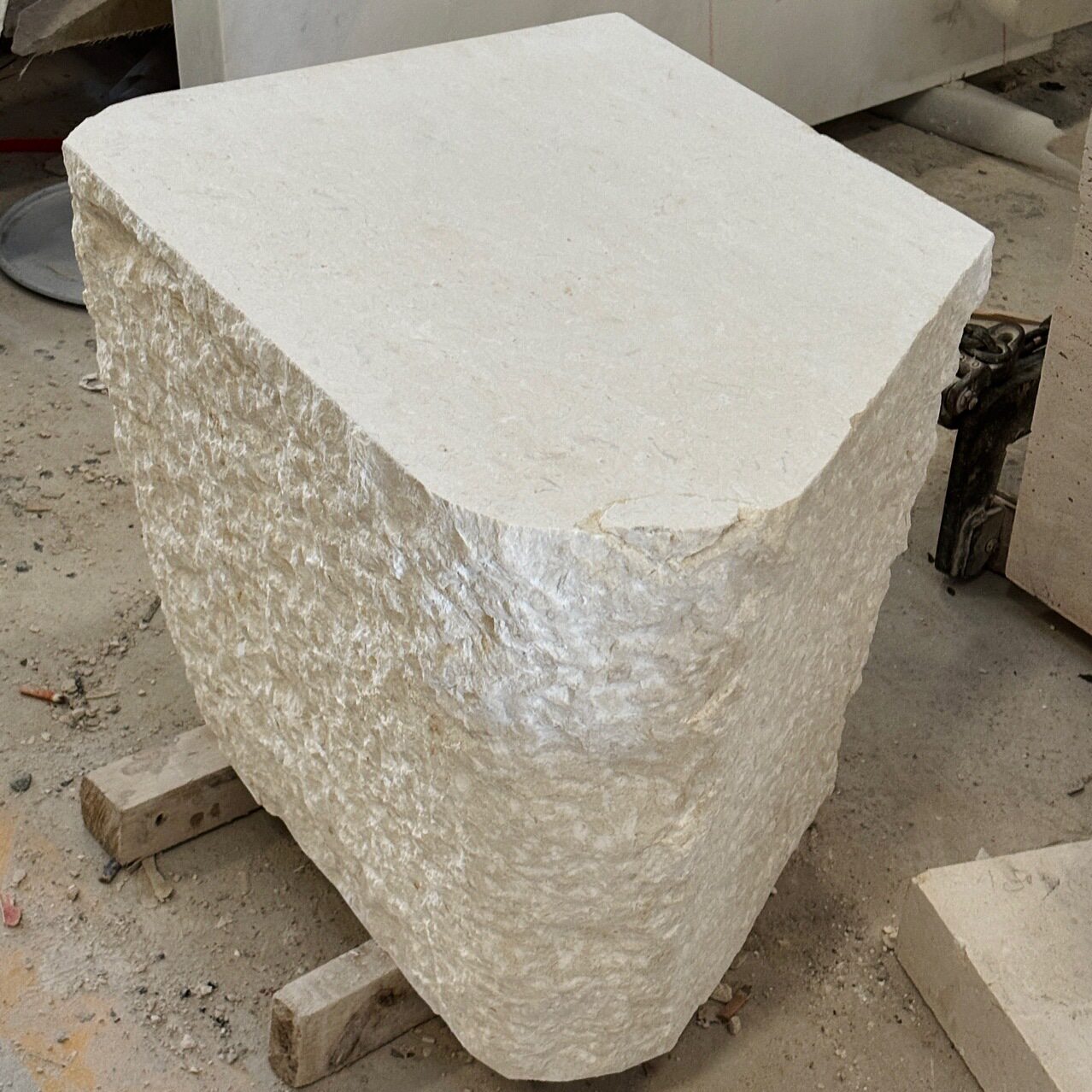 建筑材料家装装饰米黄色大理石家具岛台户外花园餐桌底座