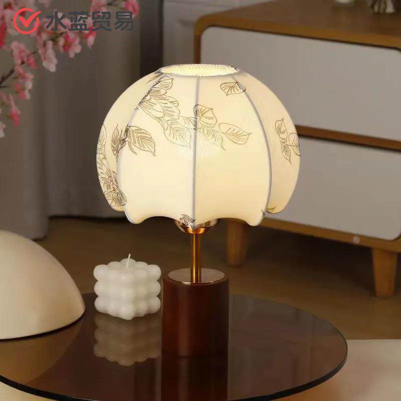 中式田园复古花纹台灯卧室床头柜新款中古装饰灯高
