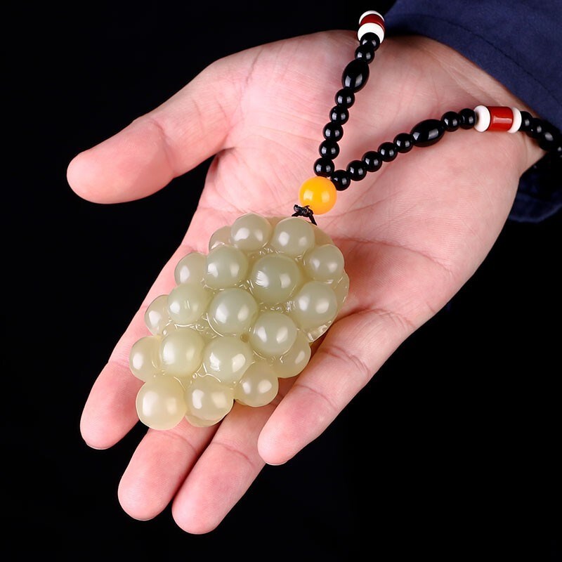 厂家阿富汗玉葡萄手把件男款青白玉手玩件方解石玉器摆件