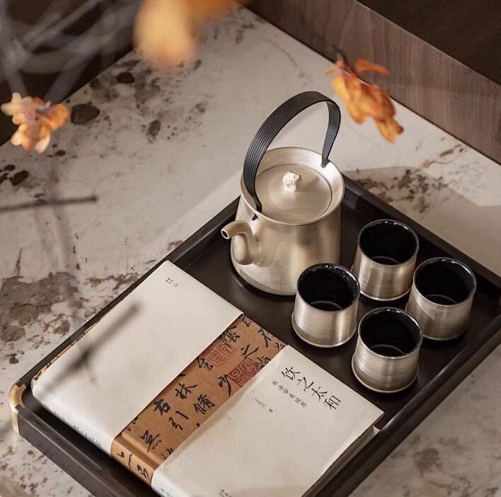 样板间茶室茶具套装现代简约银色陶瓷茶壶茶杯托盘软装饰品摆件