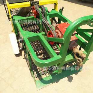 拖拉机带花生收获机带有震动筛可以收贝母螺丝菜等可以收集落果仓
