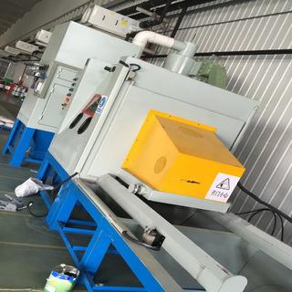 模具自动输送干式喷砂设备五金工件去除表面划痕清洗箱式喷砂机