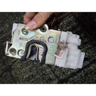 适用奔驰169A180A200A260车门锁块锁机汽车配件拆车件