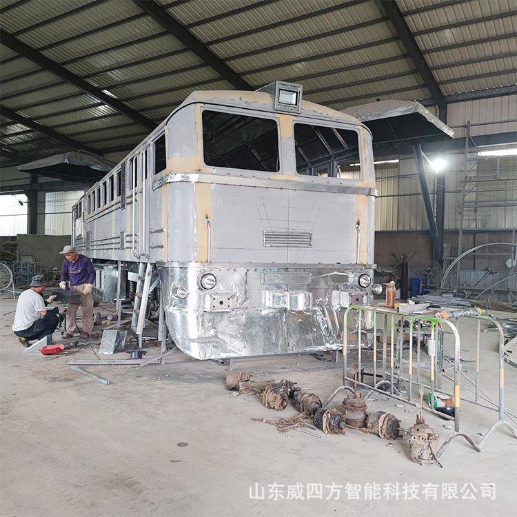 农场丰富道具景区复古火车头展示打卡道具绿皮火车餐厅美食餐车
