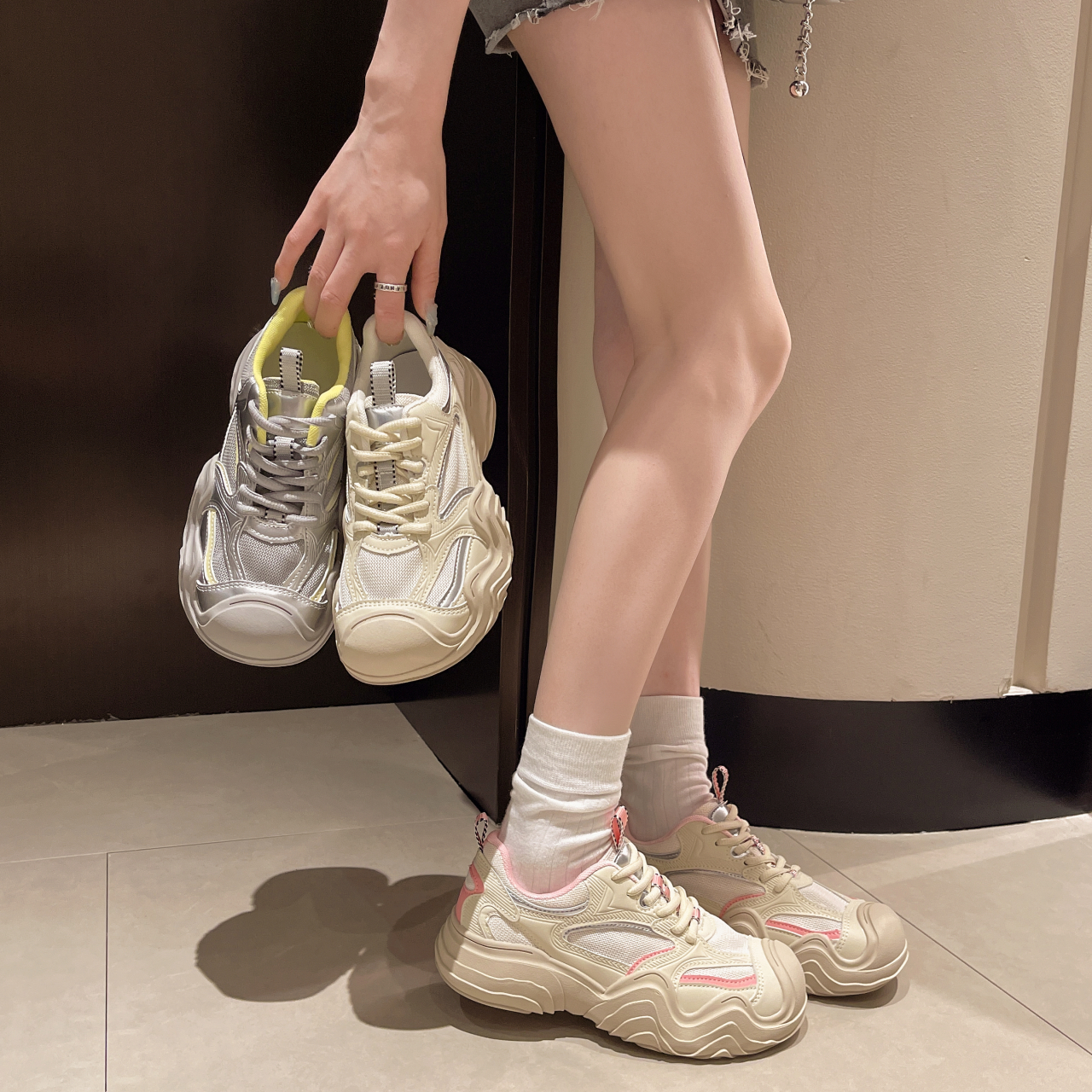 透气跑步鞋厚底增高网面运动鞋女