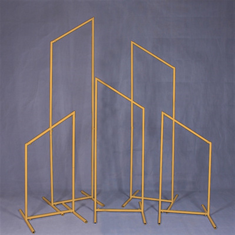 婚礼新款尖头几何屏风舞台摆件斜边立体婚庆装饰背景铁艺拱门道具