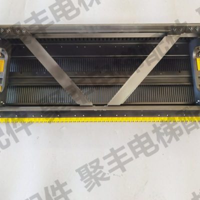 蒂森不锈钢梯级 FTTJ1000D 蒂森扶梯梯级 1000宽