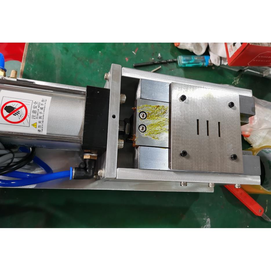 磁环电感滤波器变压器电容电阻切脚机磁环线电子零件气动切脚机