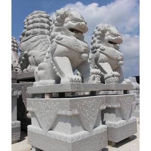 石雕石狮子景区公司庭院看门石雕青石狮子门口摆件中式款式设计