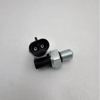 厂倒车灯开关RE12411离合器安全开关刹车灯开关MLA881067M132725