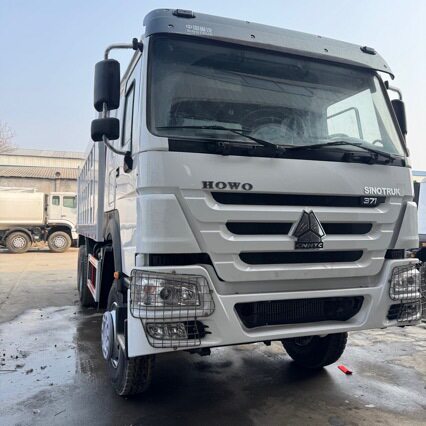 出口非洲6*4豪沃HW76牵引车10轮371马力豪沃NX6*4源头外贸