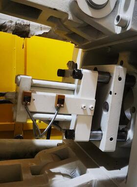 138吨压铸机 88吨压铸机 家具拉手压铸机 锌合金压铸机