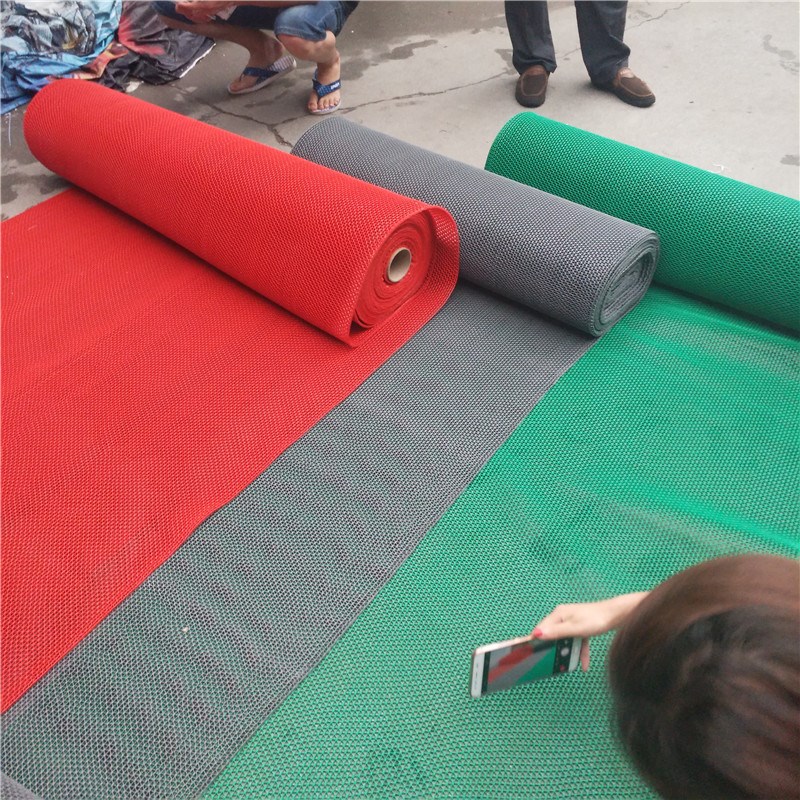 浴室卫生间泳池防滑疏水地毯地垫 镂空s花纹满铺厨房疏水PVC地毯