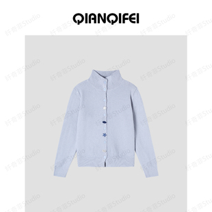 1-17F【纤奇菲】新款设计感海洋风彩扣立领毛衣开衫 81104-6213