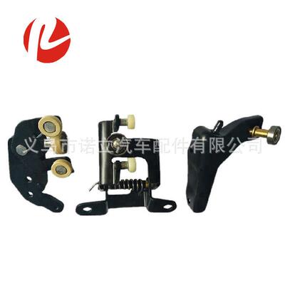 适用于丰田海狮05-18中门中滑轮套件左驾68380-26030