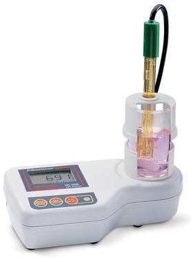 HANNA HI208 内置磁力搅拌器酸度pH-温度°C测定仪