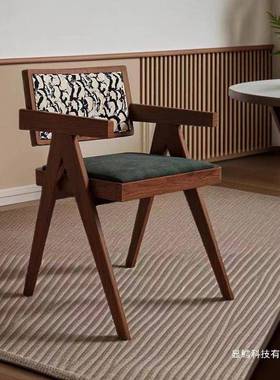 法式复古风餐GPQ家用餐现代轻奢椅椅子红设计师款中古网昌迪厅加